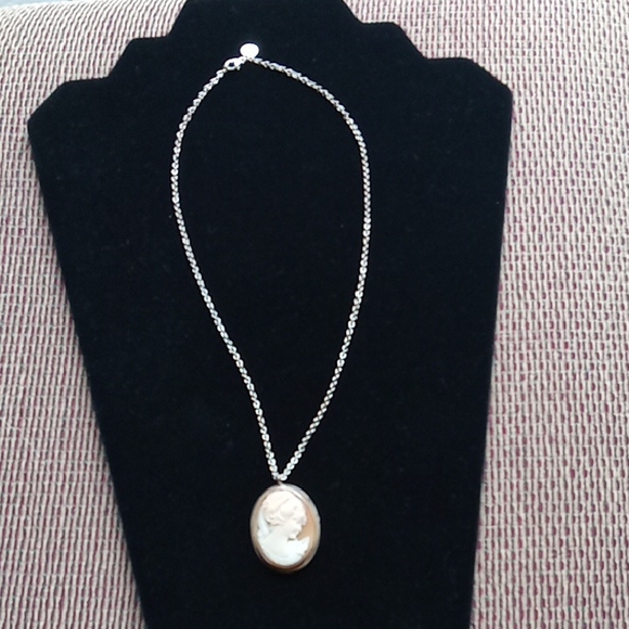 Elegant Cameo Pendant Necklace Antique/Vintage Stamped .925 Pendant Or Brooch - Picture 3 of 9